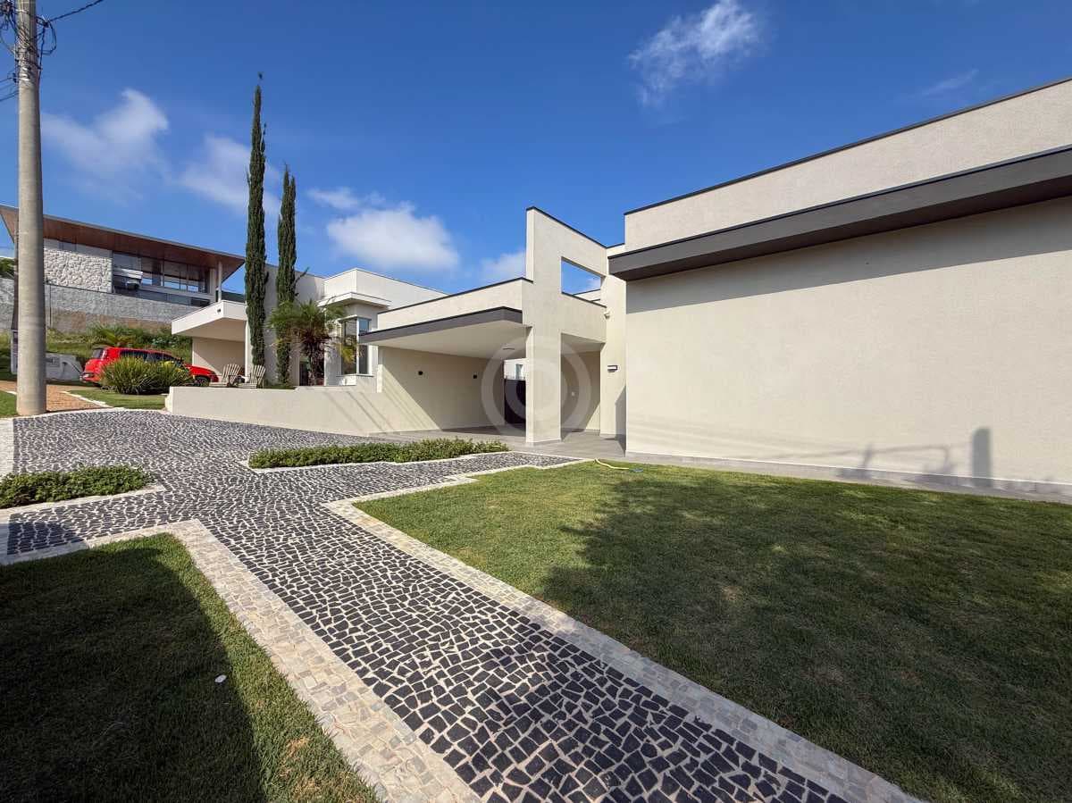 Casa em Condomínio com 3 suítes no Reserva Santa Rosa — foto 3