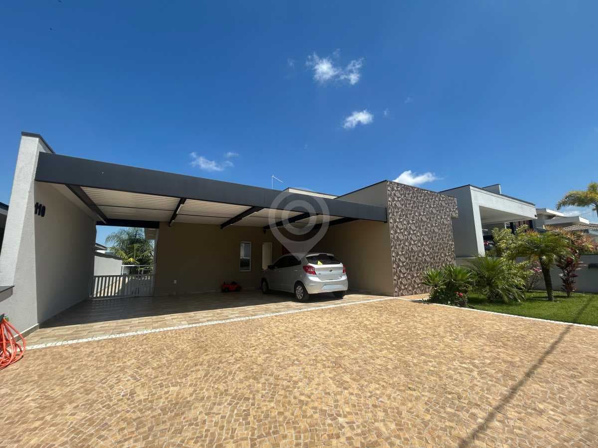 Casa em Condomínio com 1 suíte no Reserva Santa Rosa