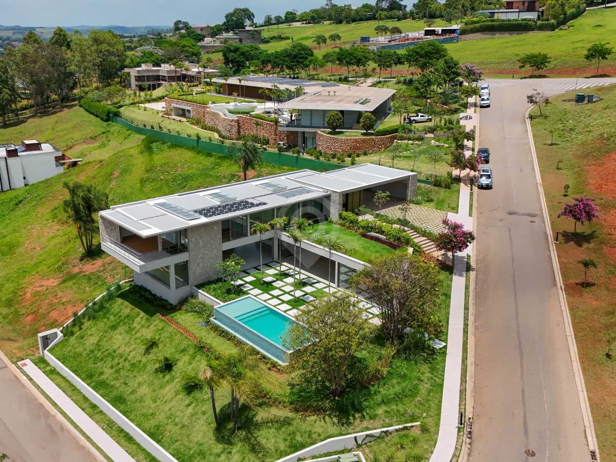 Casa em Condomínio com 5 suítes no Loteamento Fazenda Dona Carolina
