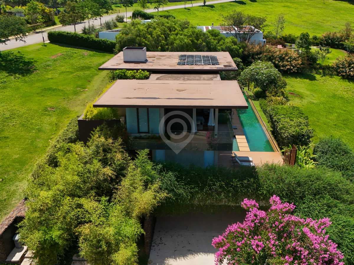 Casa em Condomínio com 4 suítes no Loteamento Fazenda Dona Carolina — foto 2