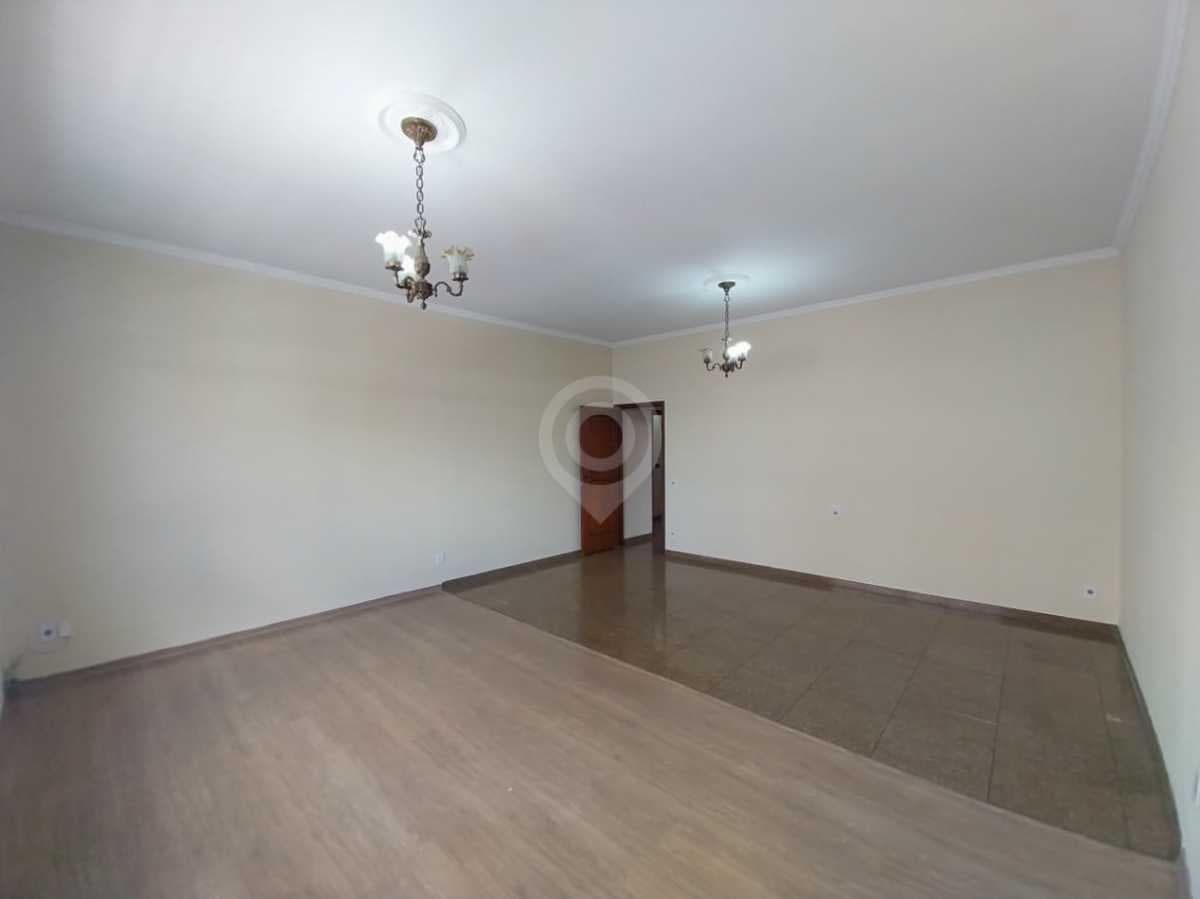 Casa de rua com 2 suítes no Centro — foto 3