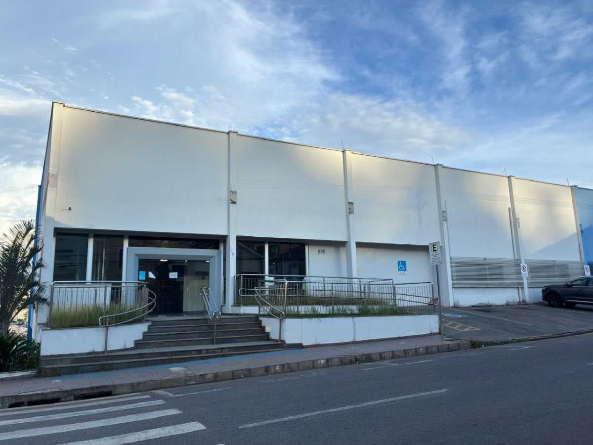 Barracão no Vila Santa Luzia — foto 2