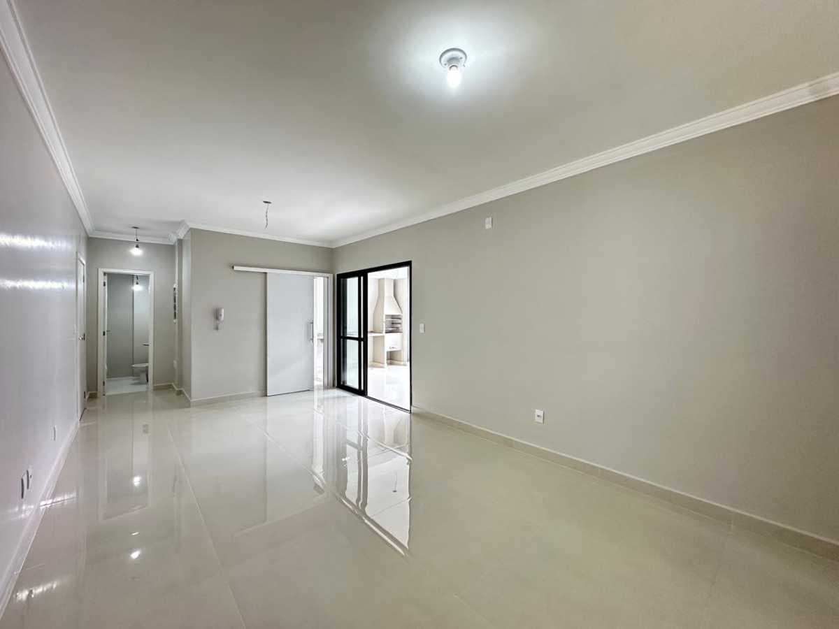 Apartamento com 3 suítes no Centro — foto 3