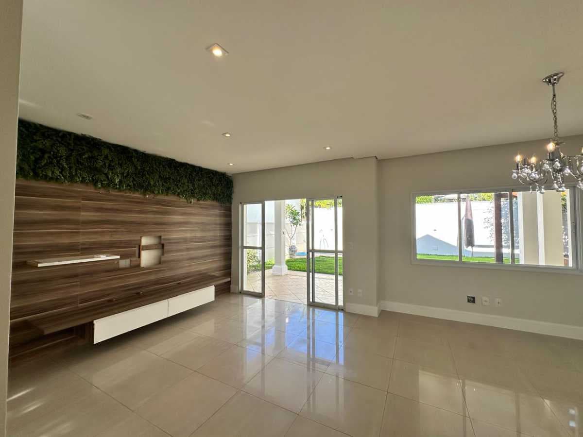 Casa em Condomínio com 3 suítes no Bosque — foto 2