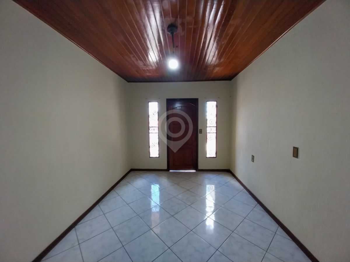 Casa de rua com 3 quartos no Jardim Ipê — foto 2