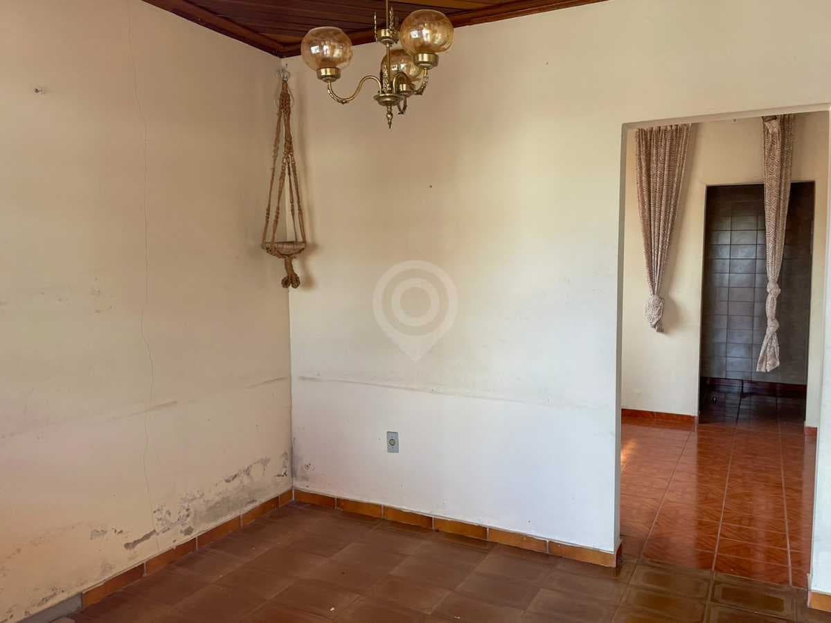 Casa de rua com 4 quartos no Santo Antonio — foto 2