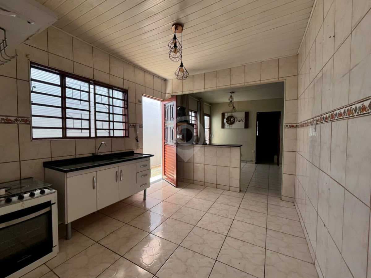 Casa de rua com 3 quartos no Jardim Palladino — foto 2