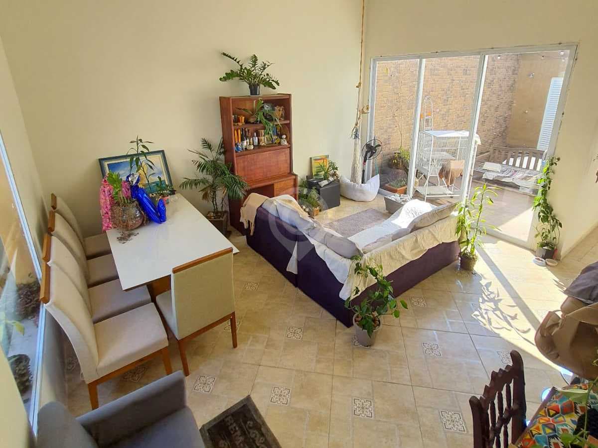 Casa de rua com 1 suíte no Villagio Fosuzzi