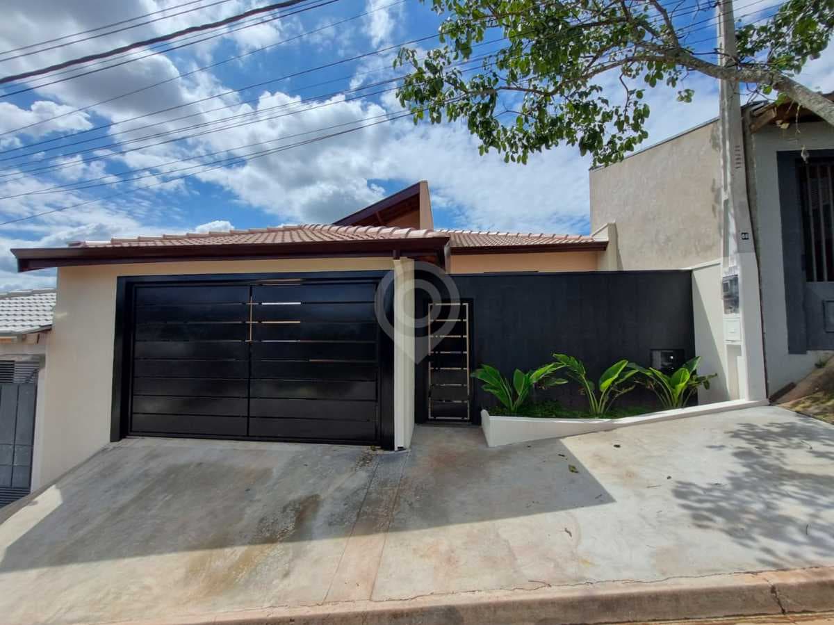 Casa de rua com 1 suíte no Villagio Fosuzzi