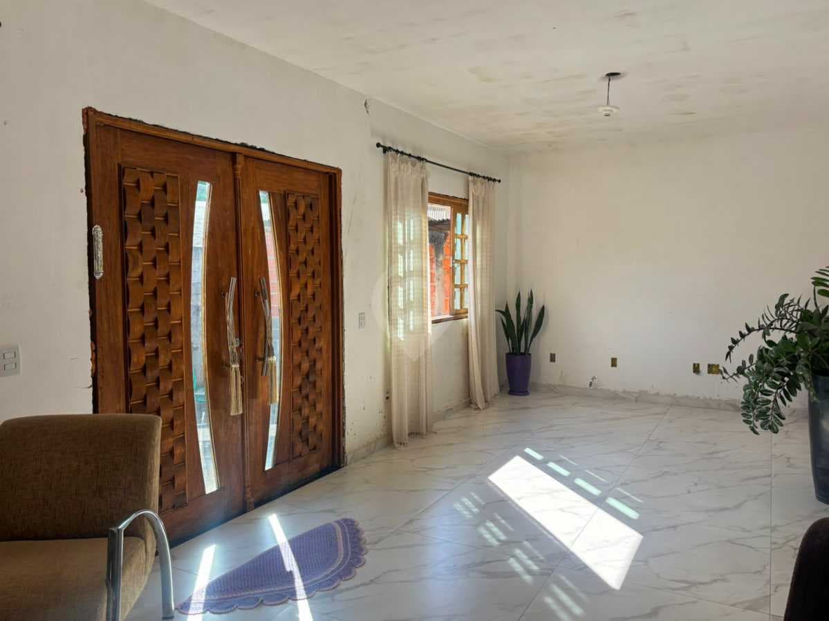 Casa de rua com 1 suíte no Clube de Campo — foto 3