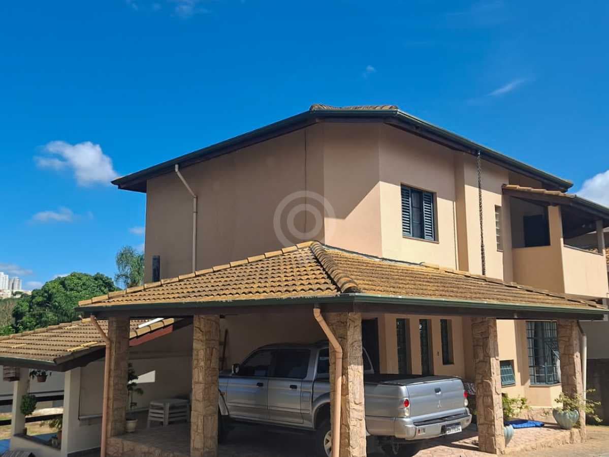 Casa de rua com 1 suíte no Loteamento Santo Antônio