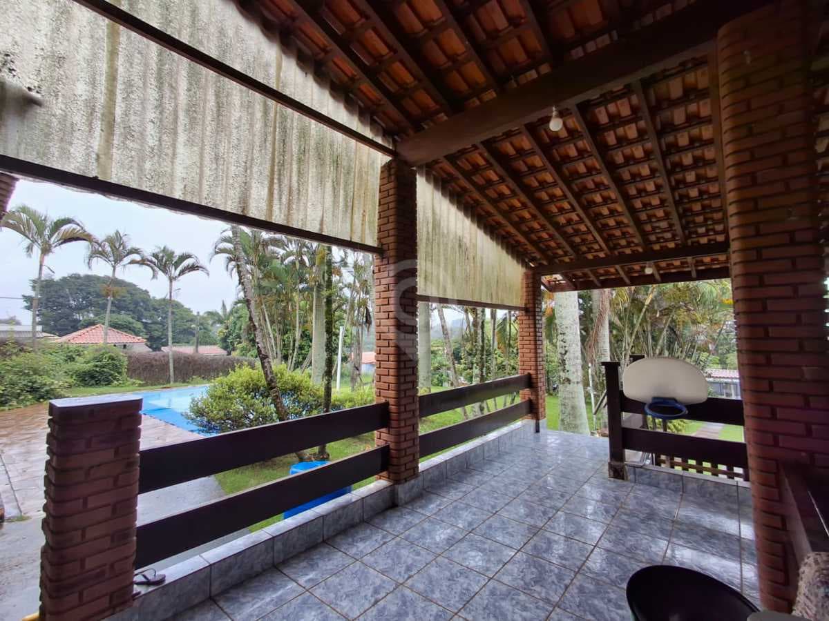 Casa de rua com 2 suítes no Recanto Princesa da Colina