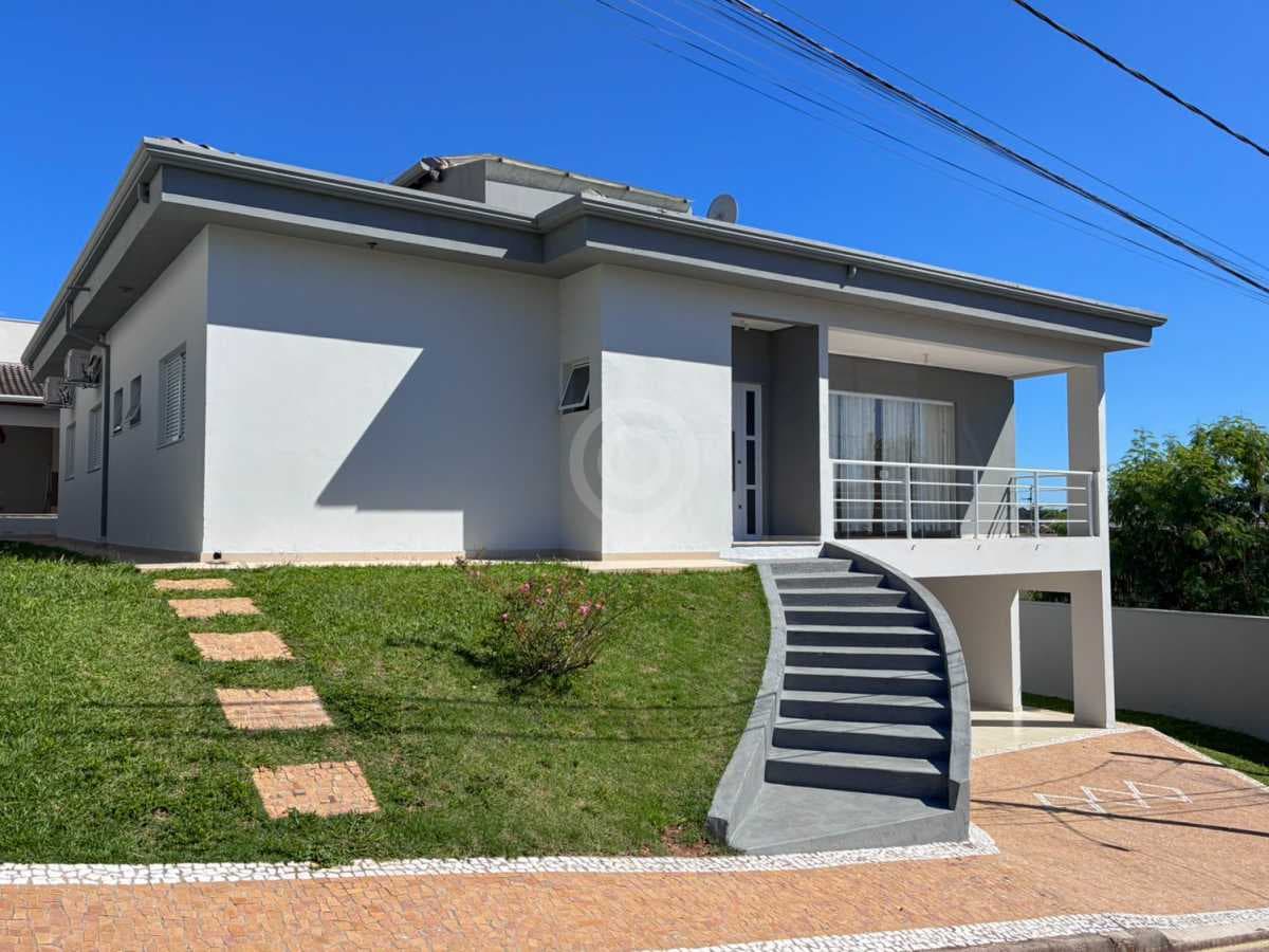 Casa em Condomínio com 3 suítes no Condomínio Itatiba Country Club