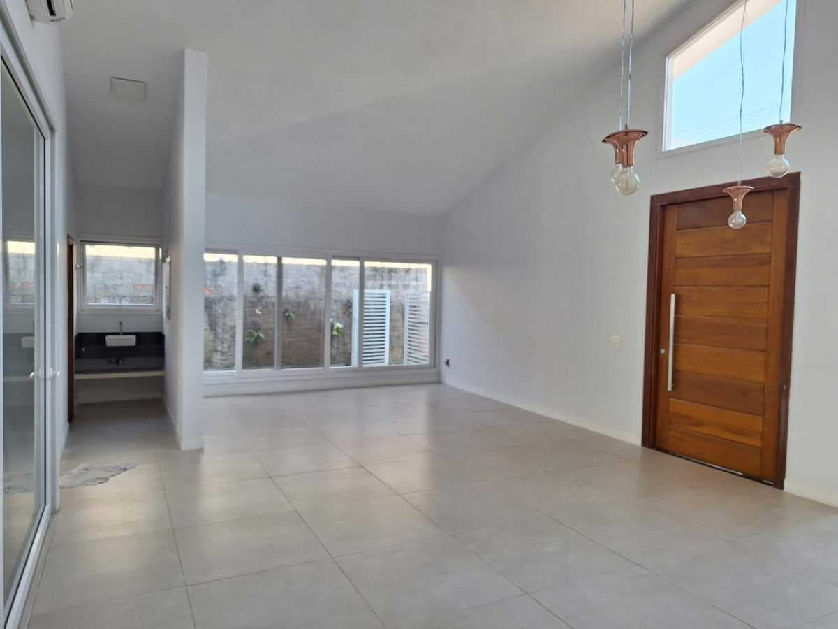 Casa em Condomínio com 3 suítes no Terras de Santa Teresa — foto 3