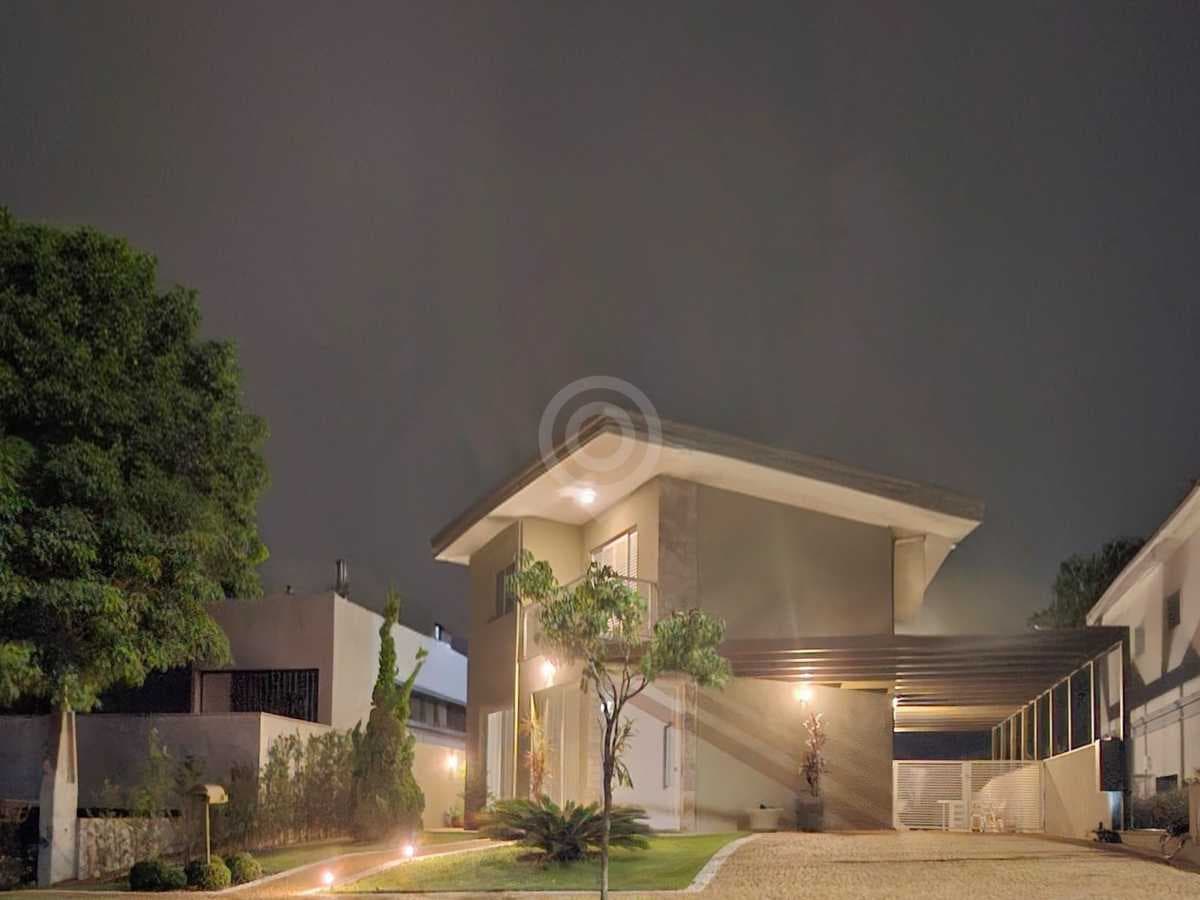 Casa em Condomínio com 2 suítes no Condominio Ville De France