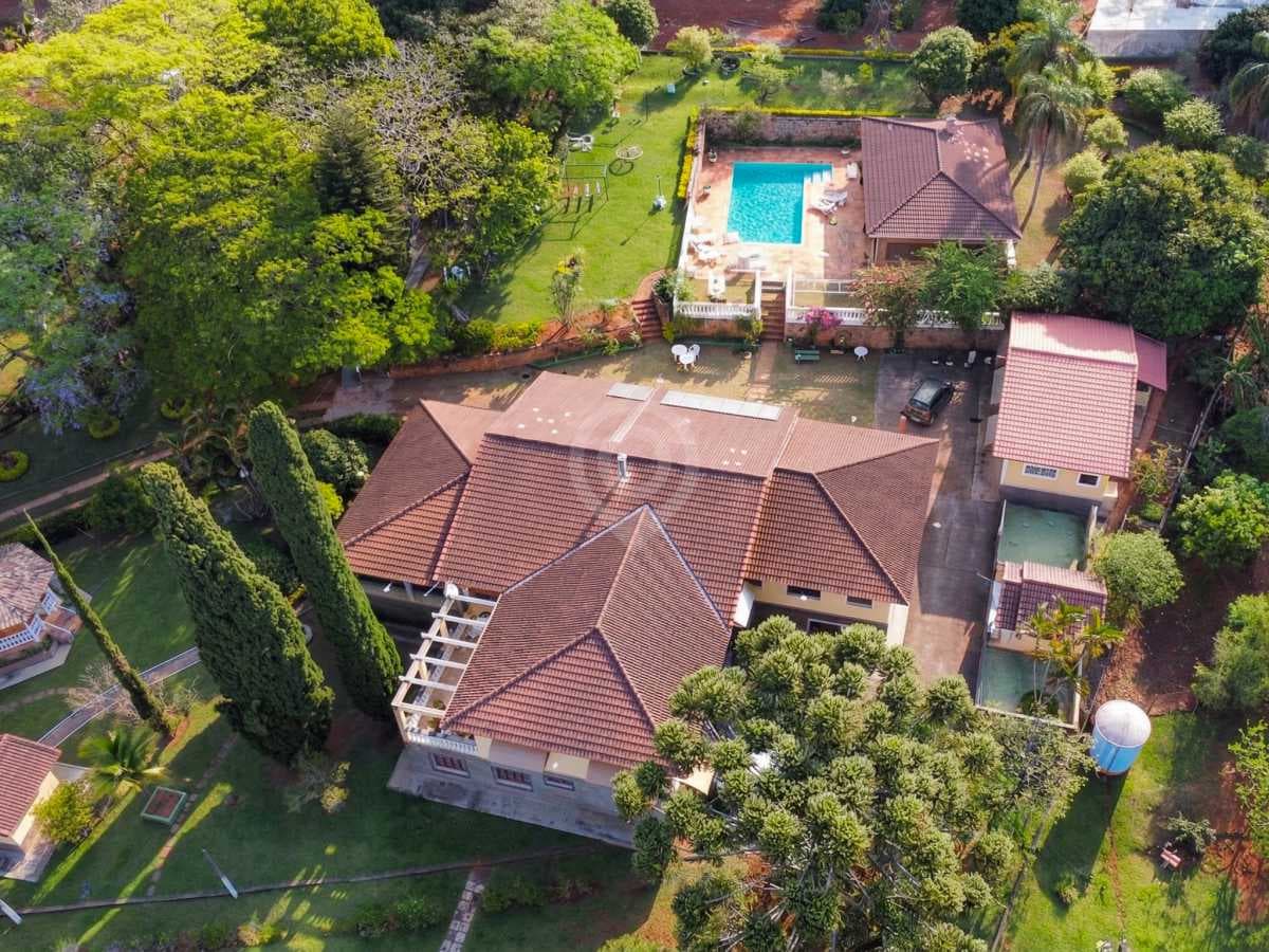 Sítio com 3 suítes no Residencial Moenda