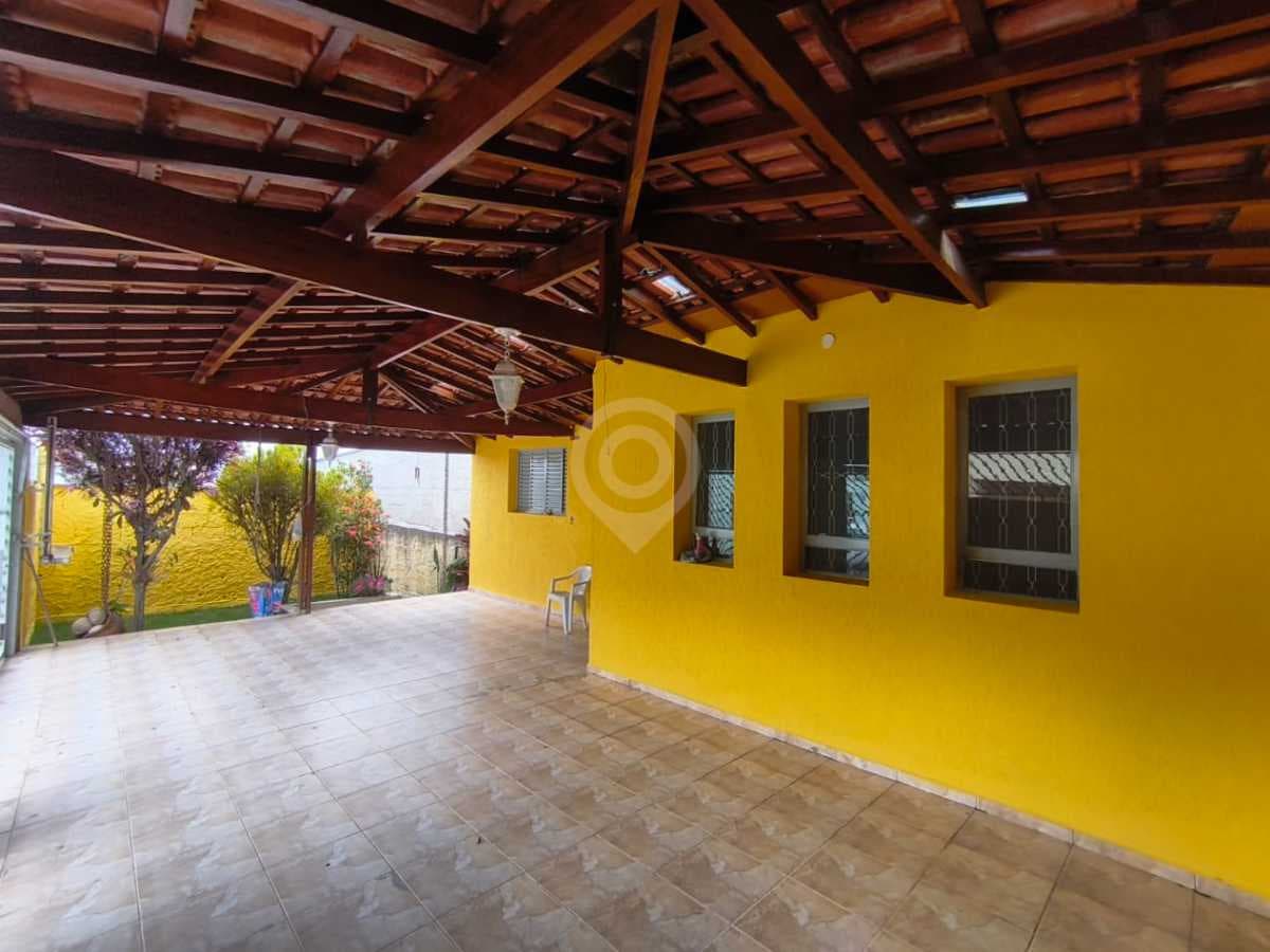 Casa de rua com 1 suíte no Recanto do Parque — foto 2