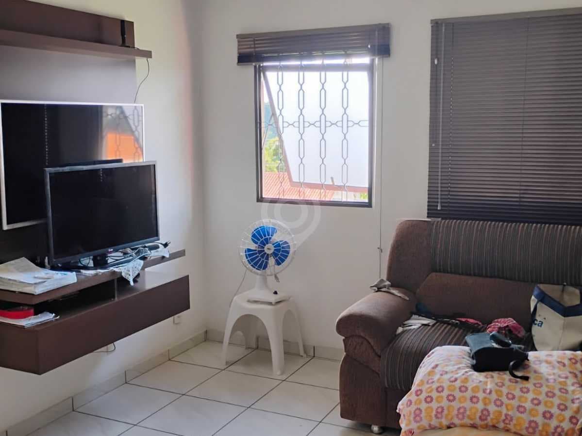 Apartamento com 3 quartos no Condomínio Residencial Beija Flor B
