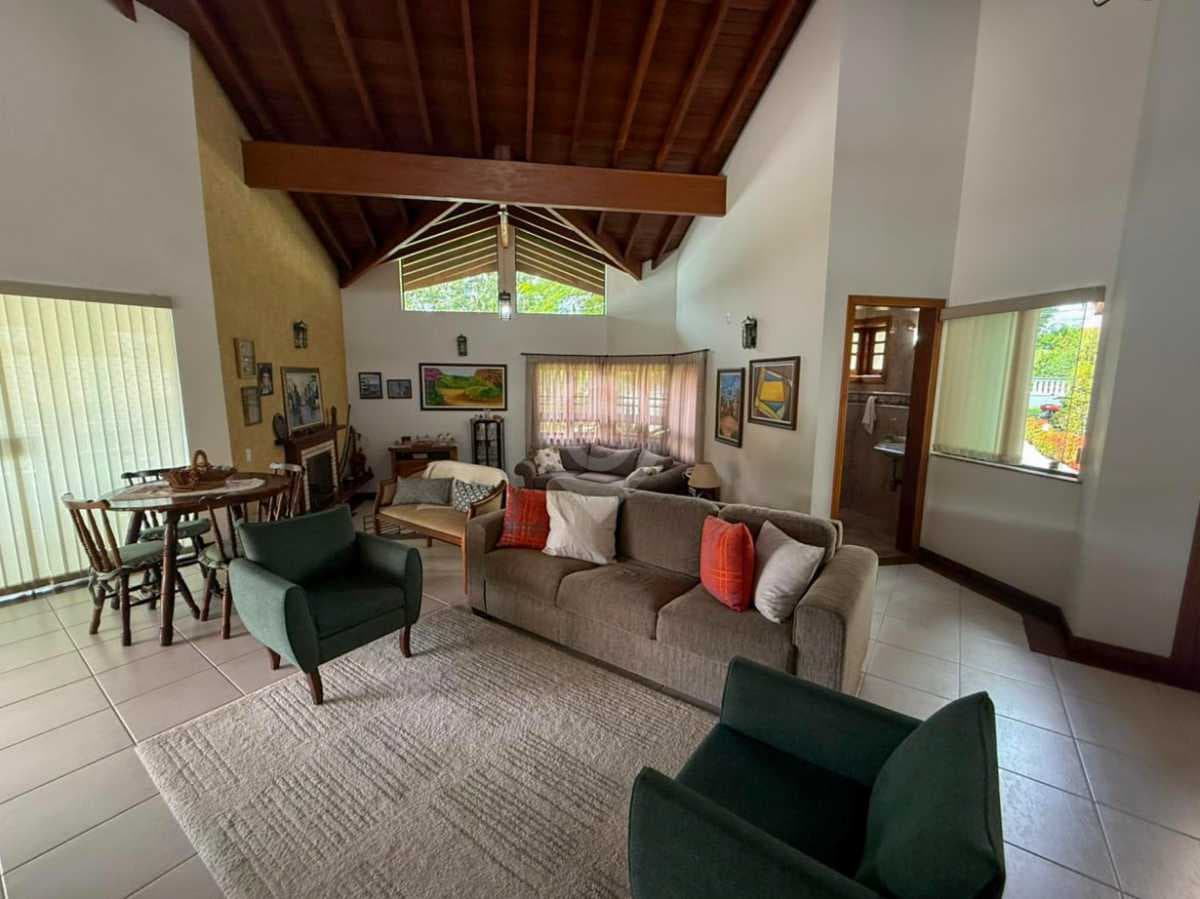 Casa em Condomínio com 4 suítes no Ville Chamonix — foto 3