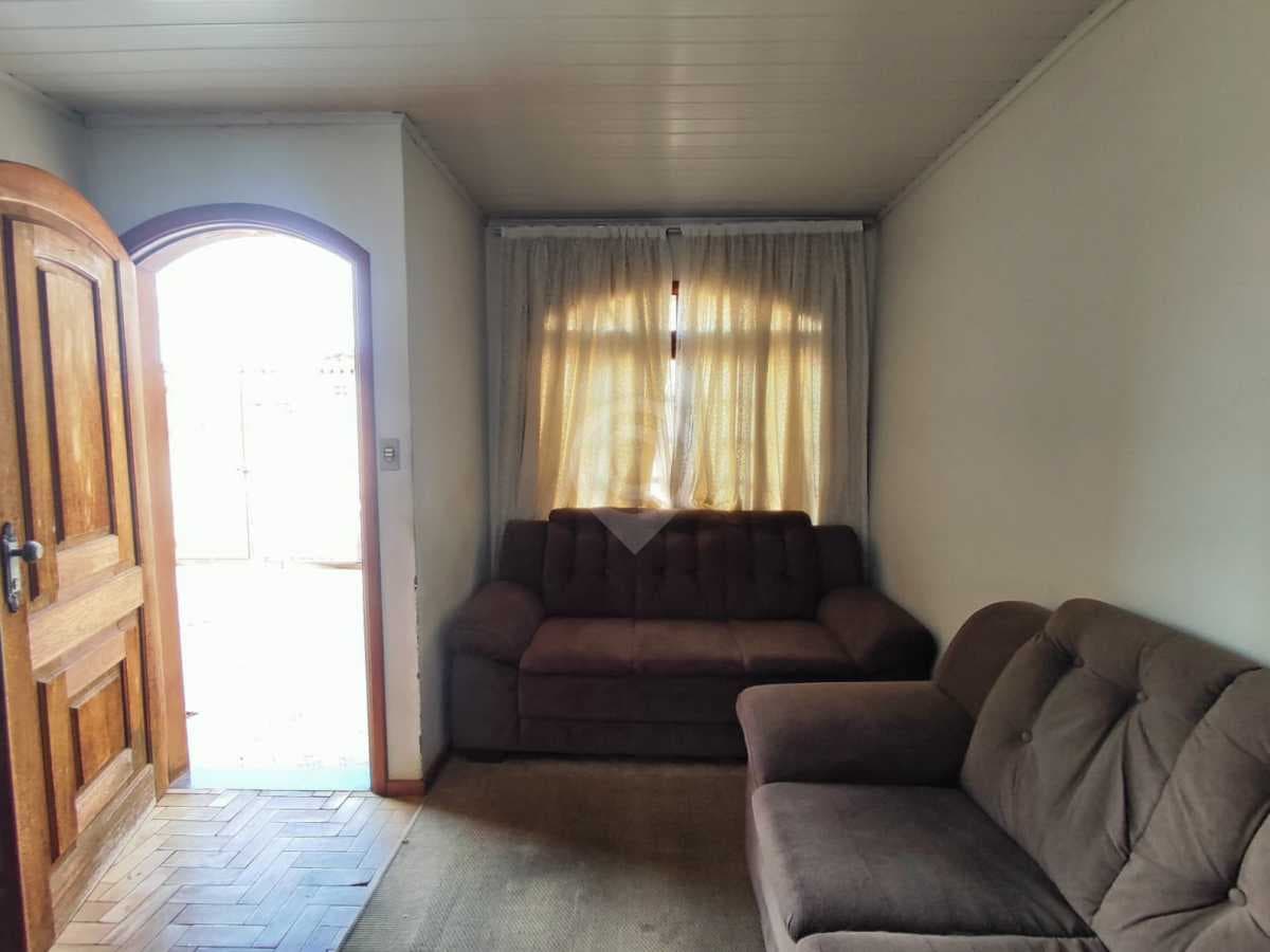 Casa de rua com 4 quartos no Núcleo Residencial Afonso Zupardo — foto 2