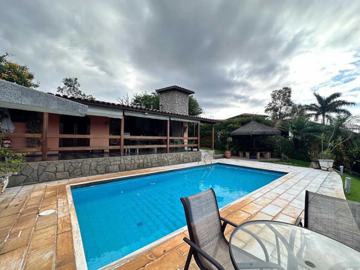 Casa em Condomínio com 3 suítes no Caixa D´água