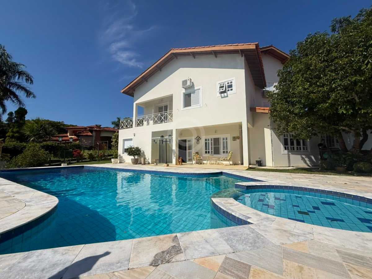 Casa em Condomínio com 4 suítes no Jardim Nossa Senhora das Graças