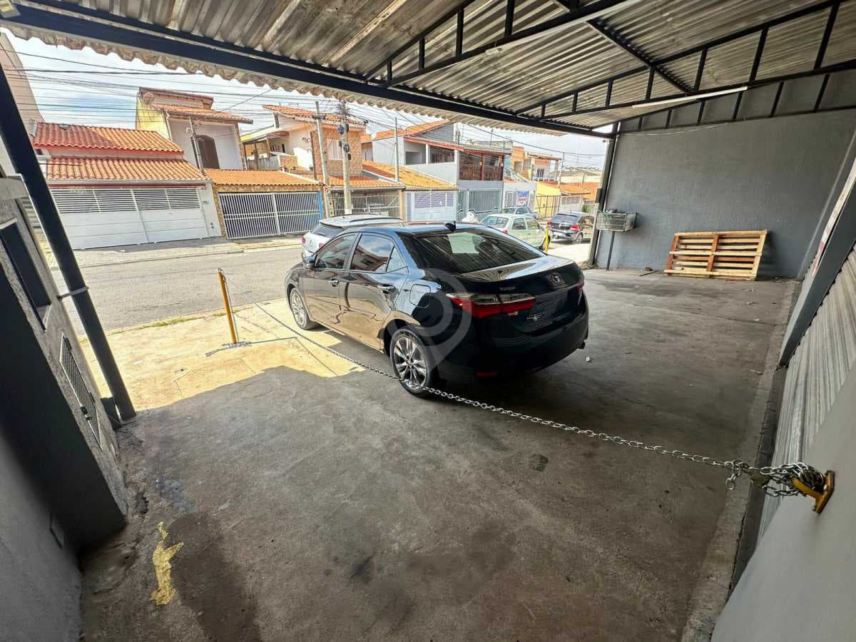 Casa de rua com 3 quartos no Residencial Burch — foto 2