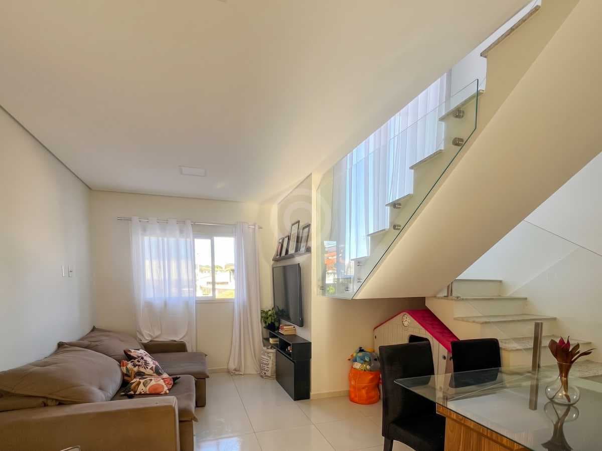 Casa de rua com 1 suíte no Jardim Virgínia — foto 2