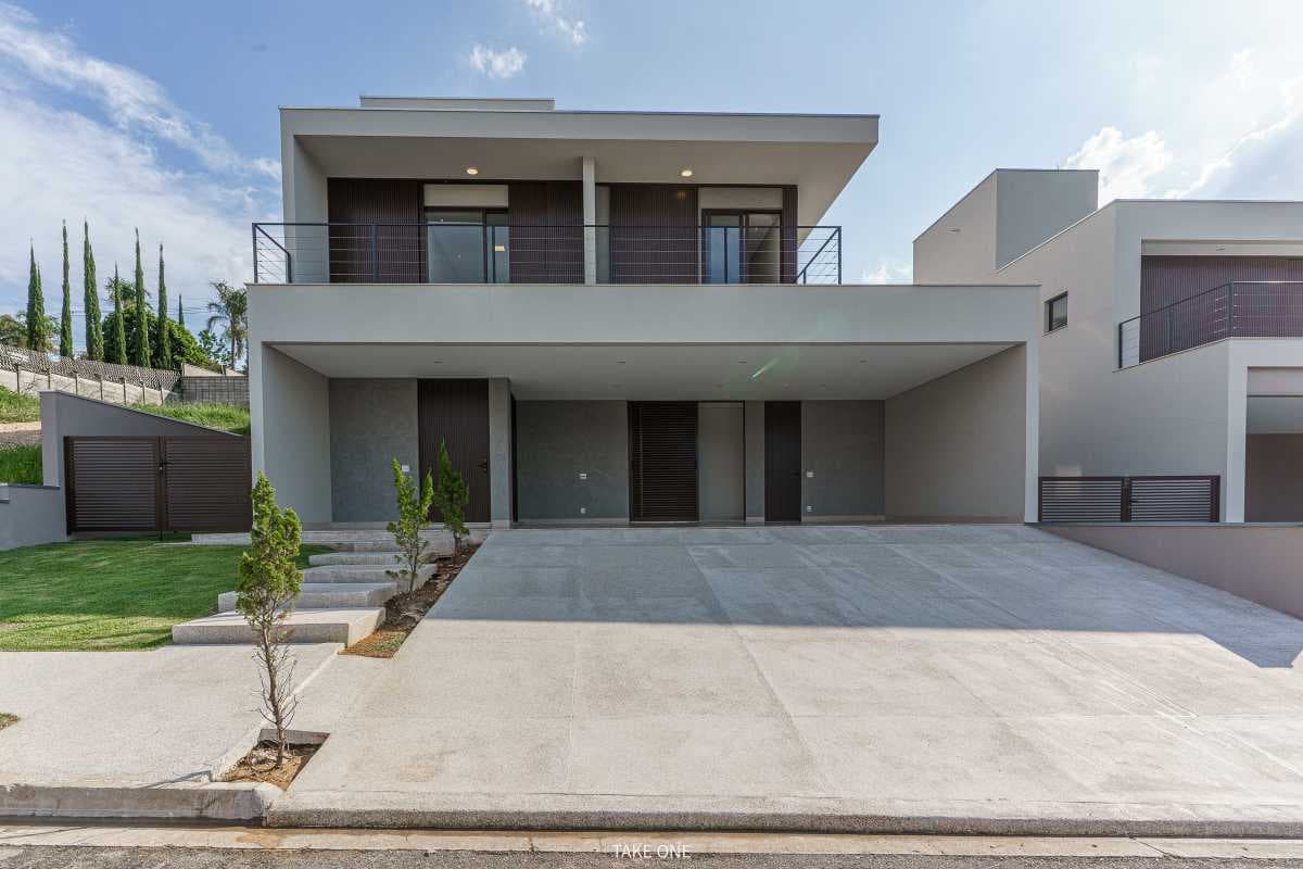 Casa em Condomínio com 3 suítes no Bosque