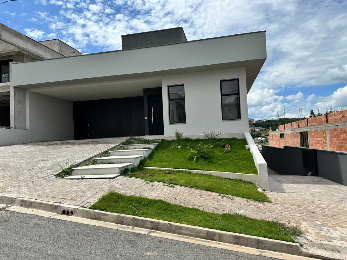 Casa em Condomínio com 3 suítes no Bosque