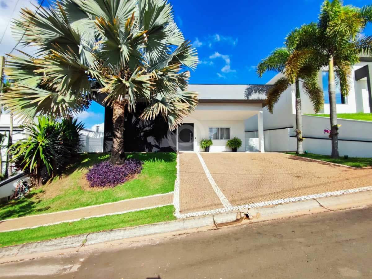 Casa em Condomínio com 3 suítes no Reserva Santa Rosa — foto 3