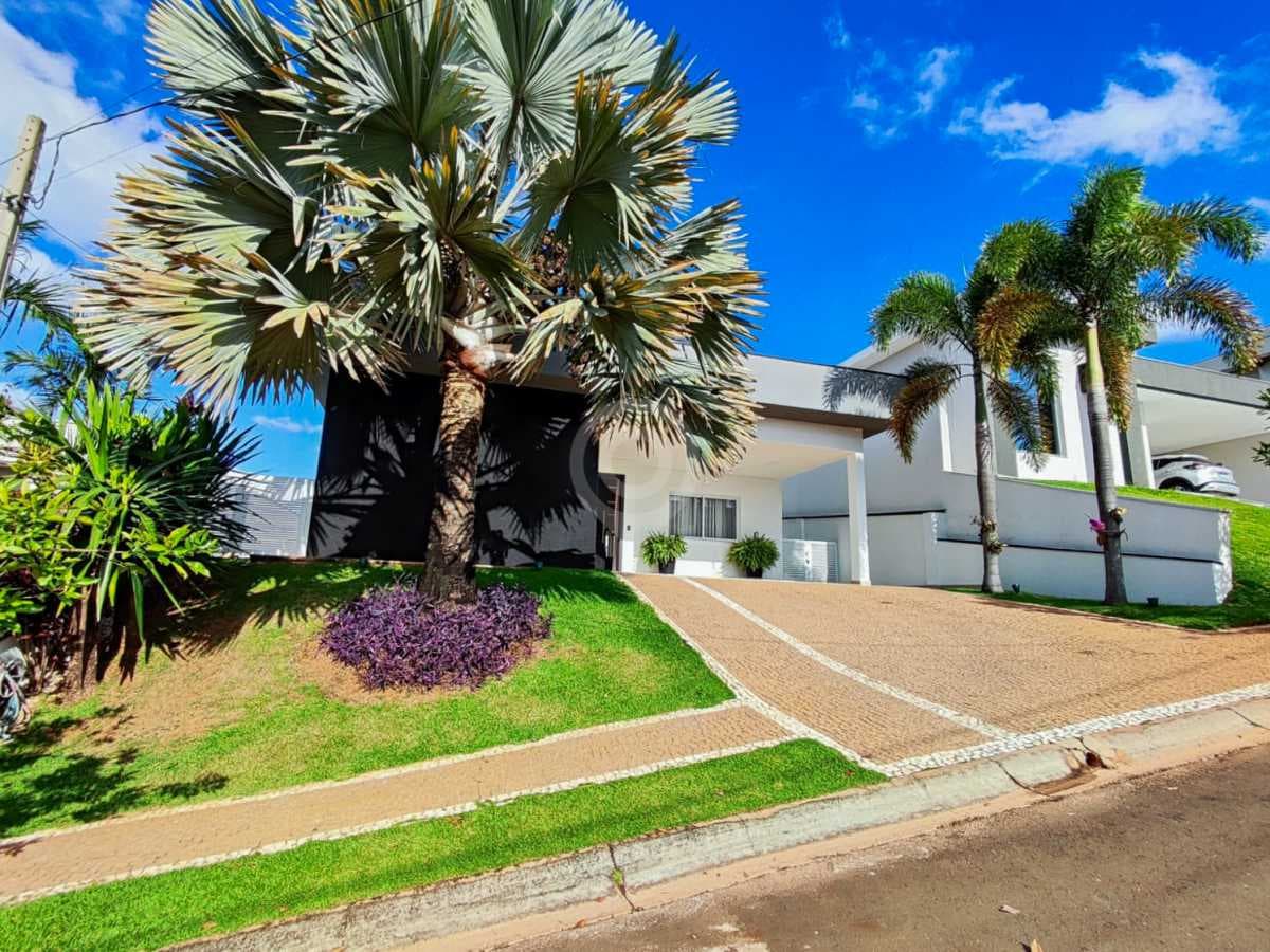 Casa em Condomínio com 3 suítes no Reserva Santa Rosa — foto 2