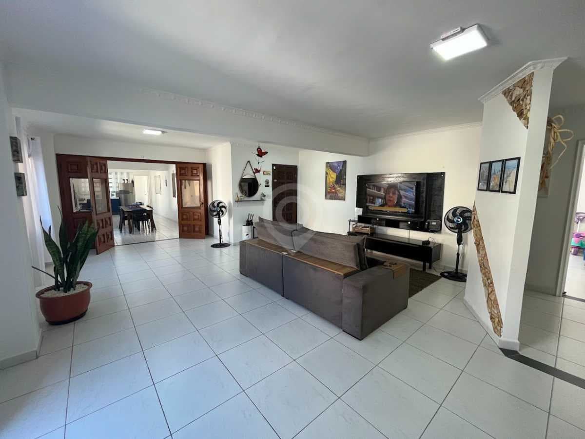Apartamento com 3 suítes no Cidade Ocian — foto 2