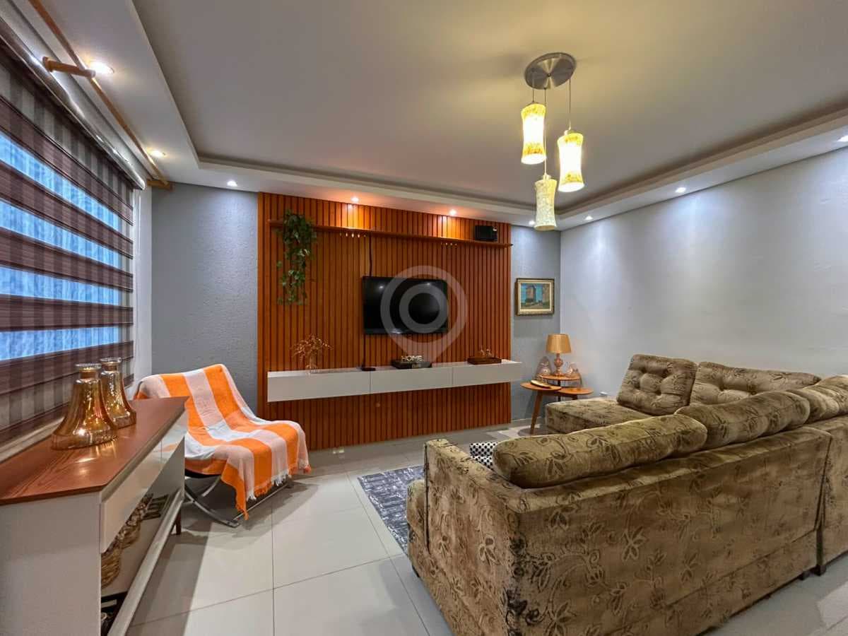 Casa de rua com 1 suíte no Loteamento Residencial Central Park I