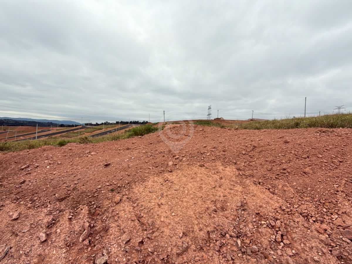Terreno no Parque dos Antúrios