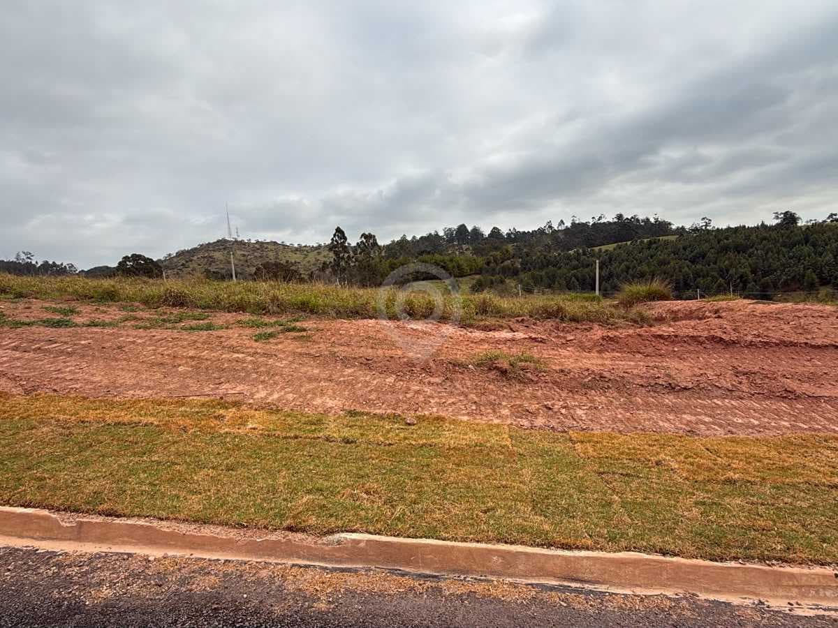 Terreno no Parque dos Antúrios