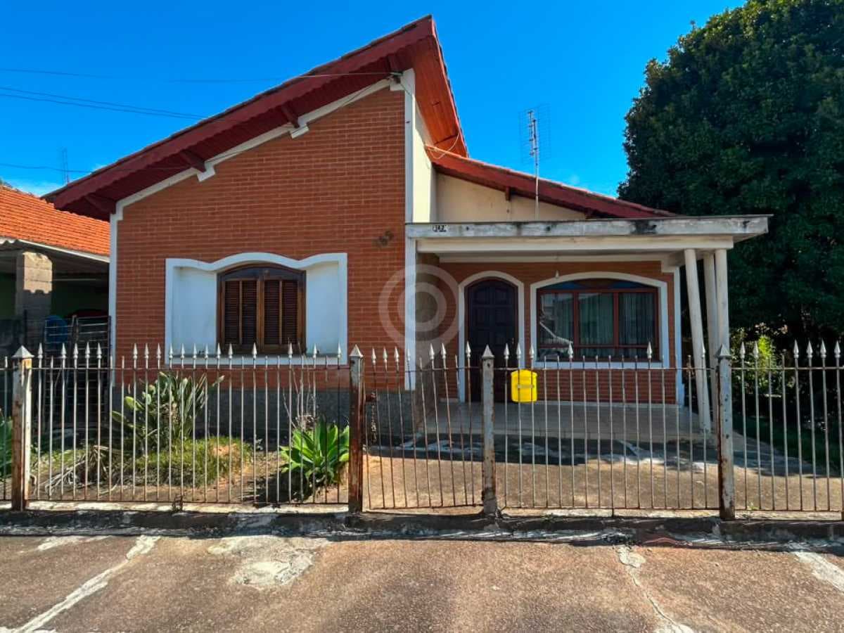 Casa de rua com 3 quartos no Vila Cruzeiro