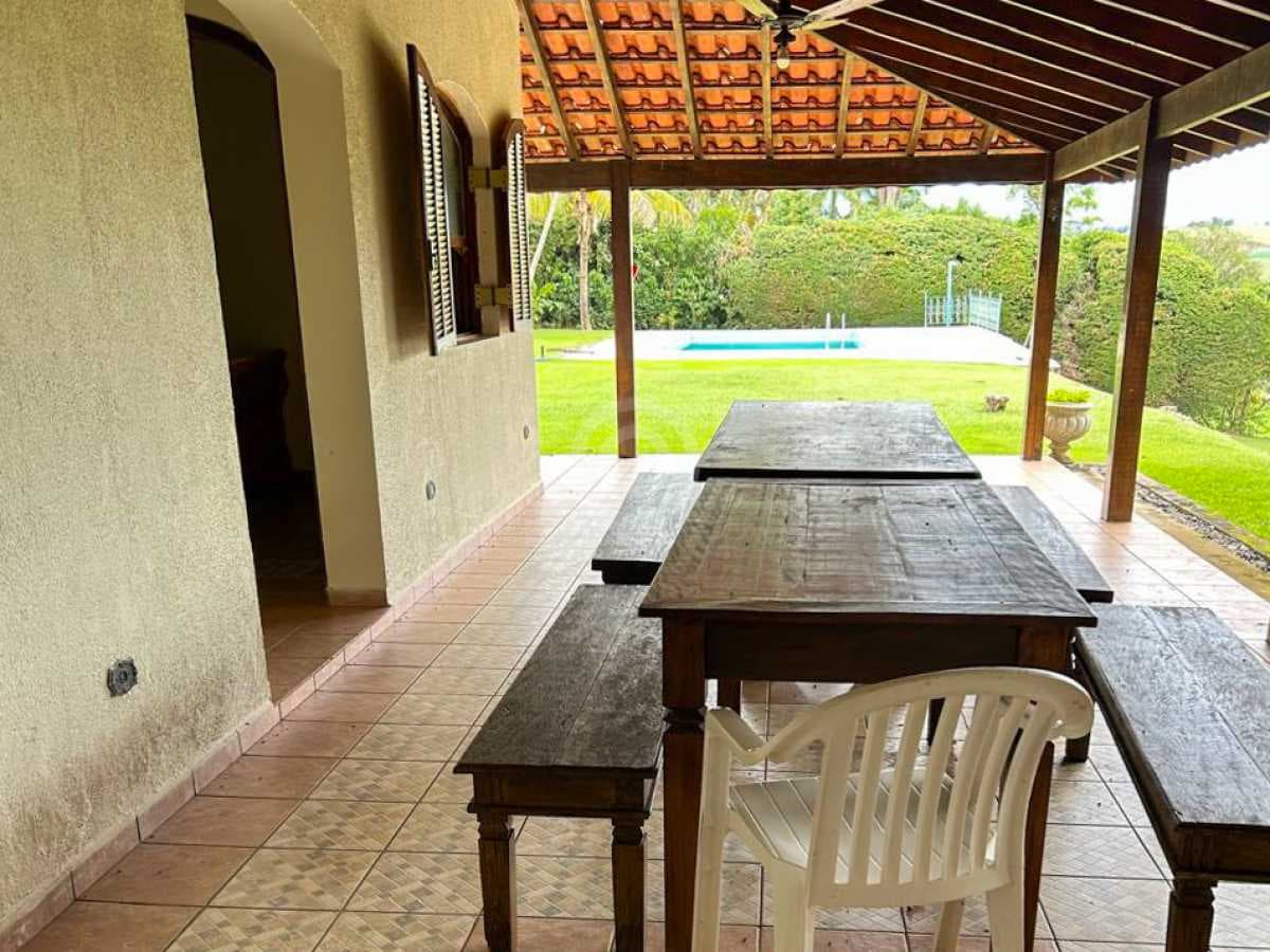 Casa em Condomínio com 2 suítes no Capela do Barreiro — foto 3