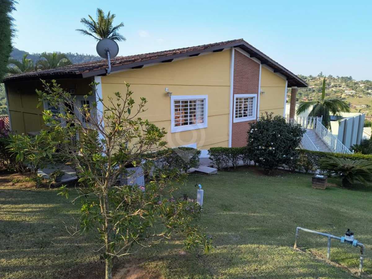 Casa em Condomínio com 1 suíte no Capela do Barreiro