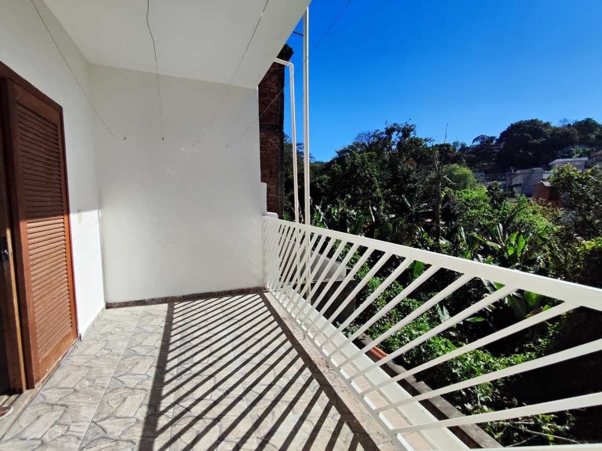 Casa de rua com 2 quartos no Parque da Colina