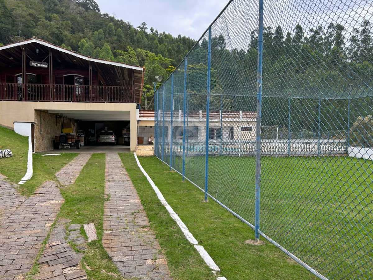 Casa em Condomínio com 1 suíte no Capela do Barreiro — foto 2