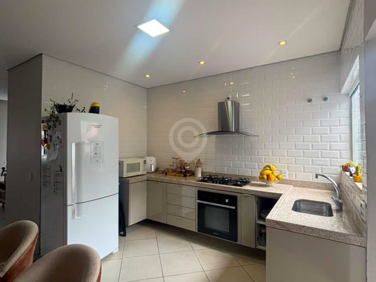 Casa de rua com 1 suíte no Jardim Coronel Peroba — foto 3