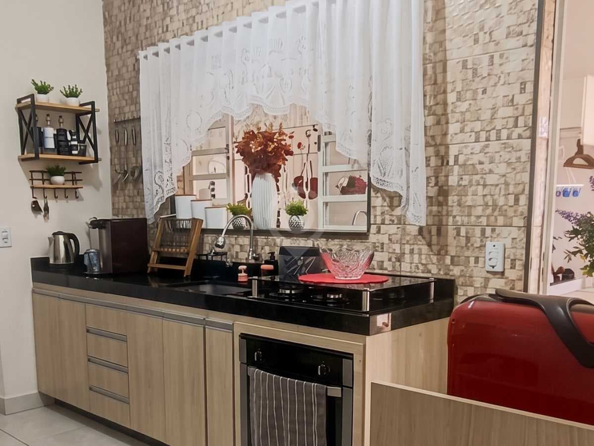 Casa de rua com 2 quartos no Bairro do Engenho — foto 3