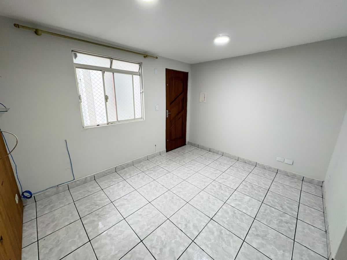 Apartamento com 2 quartos no Núcleo Habitacional Roberto Panzarin — foto 2