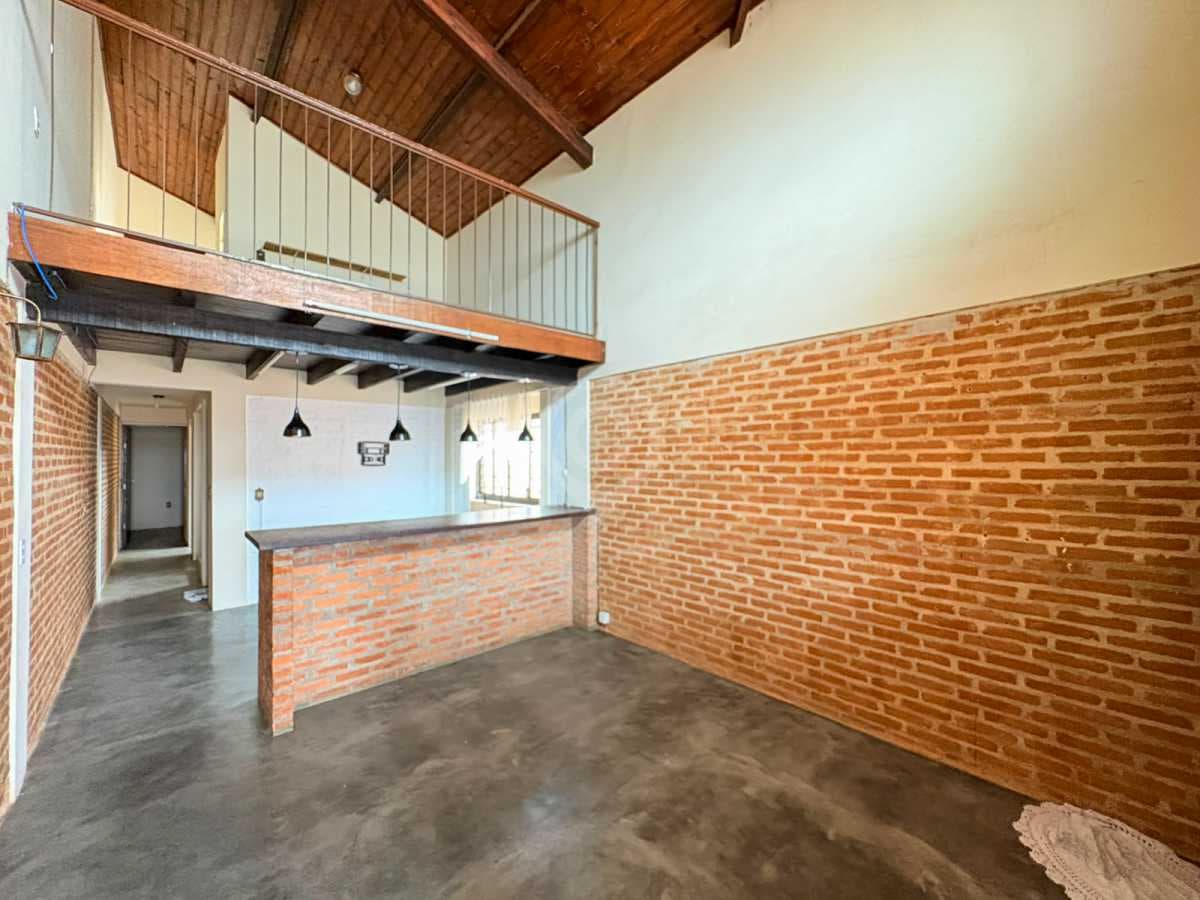 Casa de rua com 1 suíte no Jardim México — foto 2