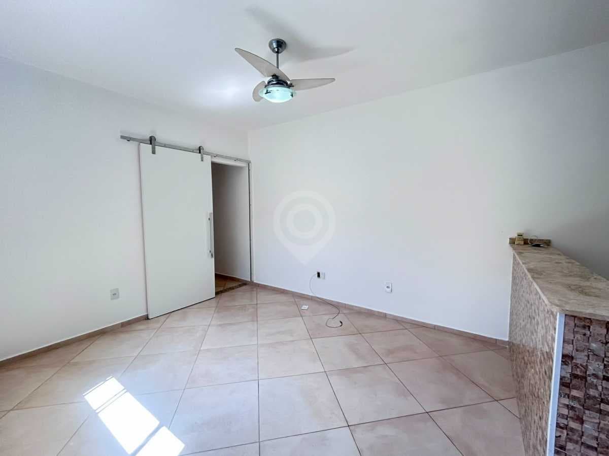 Casa de rua com 1 suíte no Jardim Santa Filomena — foto 2