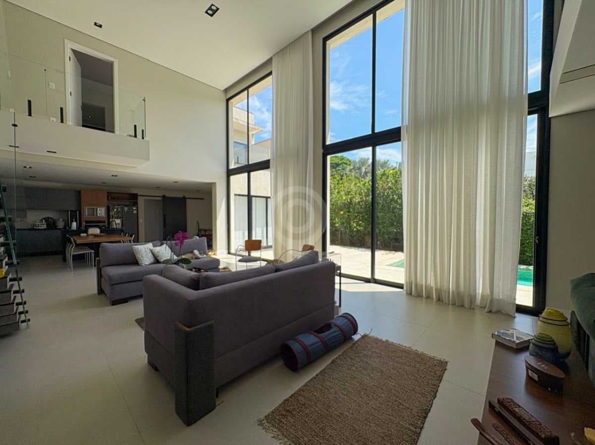 Casa em Condomínio com 4 suítes no Residencial Villaggio Paradiso — foto 3
