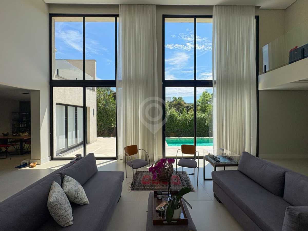 Casa em Condomínio com 4 suítes no Residencial Villaggio Paradiso — foto 2
