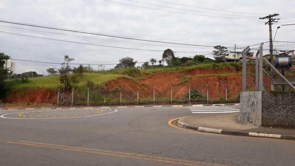 Terreno no Jardim das Nações