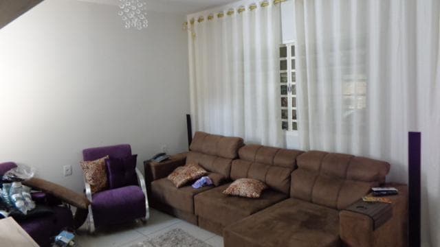 Casa de rua com 1 suíte no Jardim Santa Filomena — foto 3